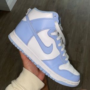 Women high dunk “ Aluminum”